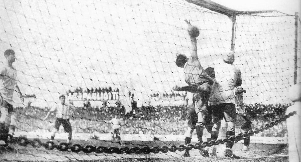Cobro de córner en partido de la Liga Profesional Argentina